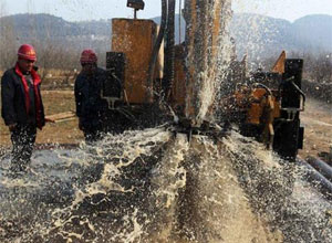 水力因素对钻速的影响