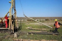 钻井流程：探寻地下宝藏的精密之旅